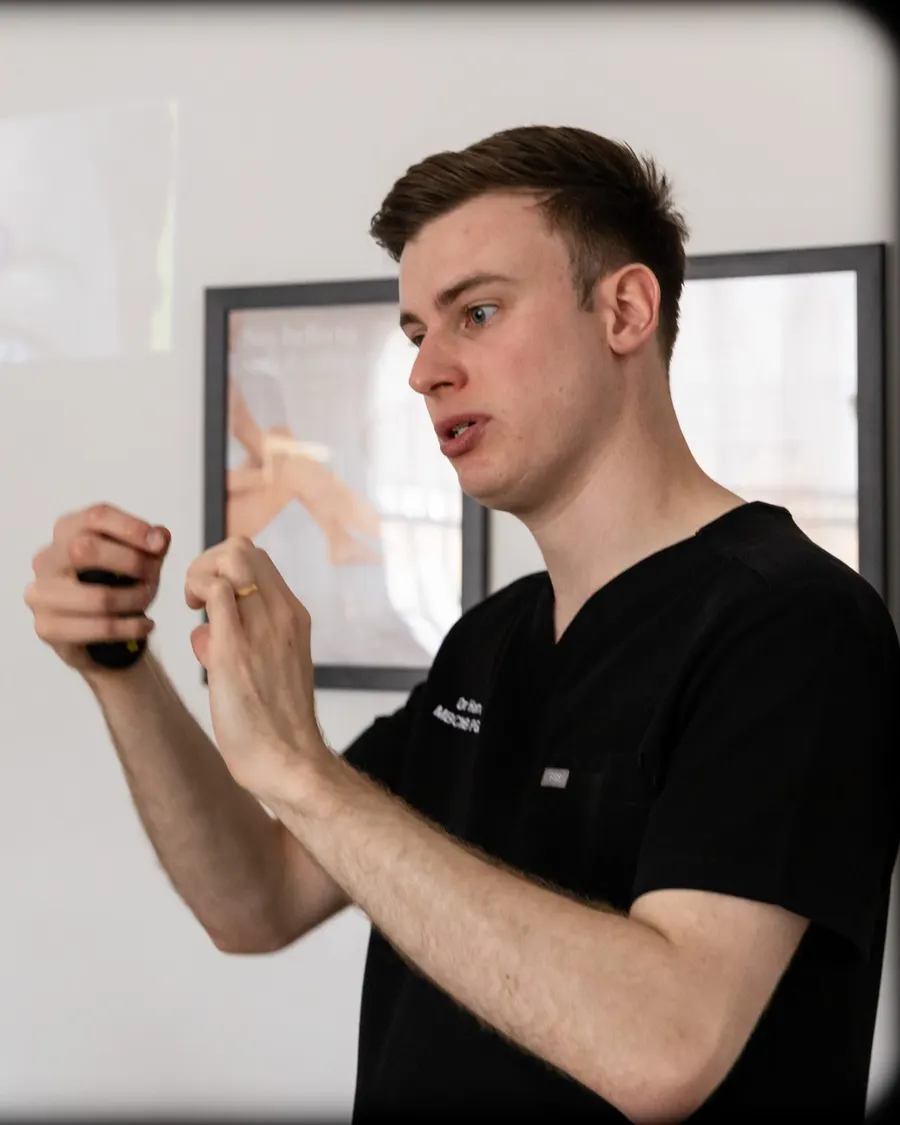 Dr Harry Training Aesthetic Medicine In London
